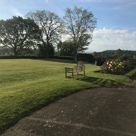 Cedar House Bed & Breakfast Minehead Exterior foto